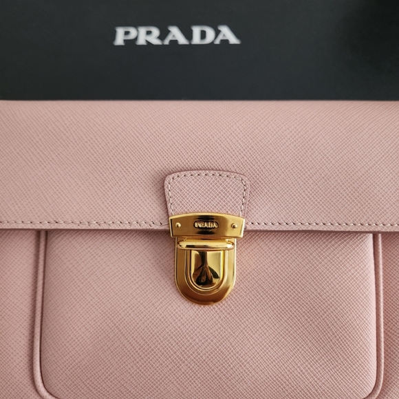 AUTHENTIC PRADA Contenitori Piatti Pink Orchidea Saffiano Clutch - Picture 8 of 16